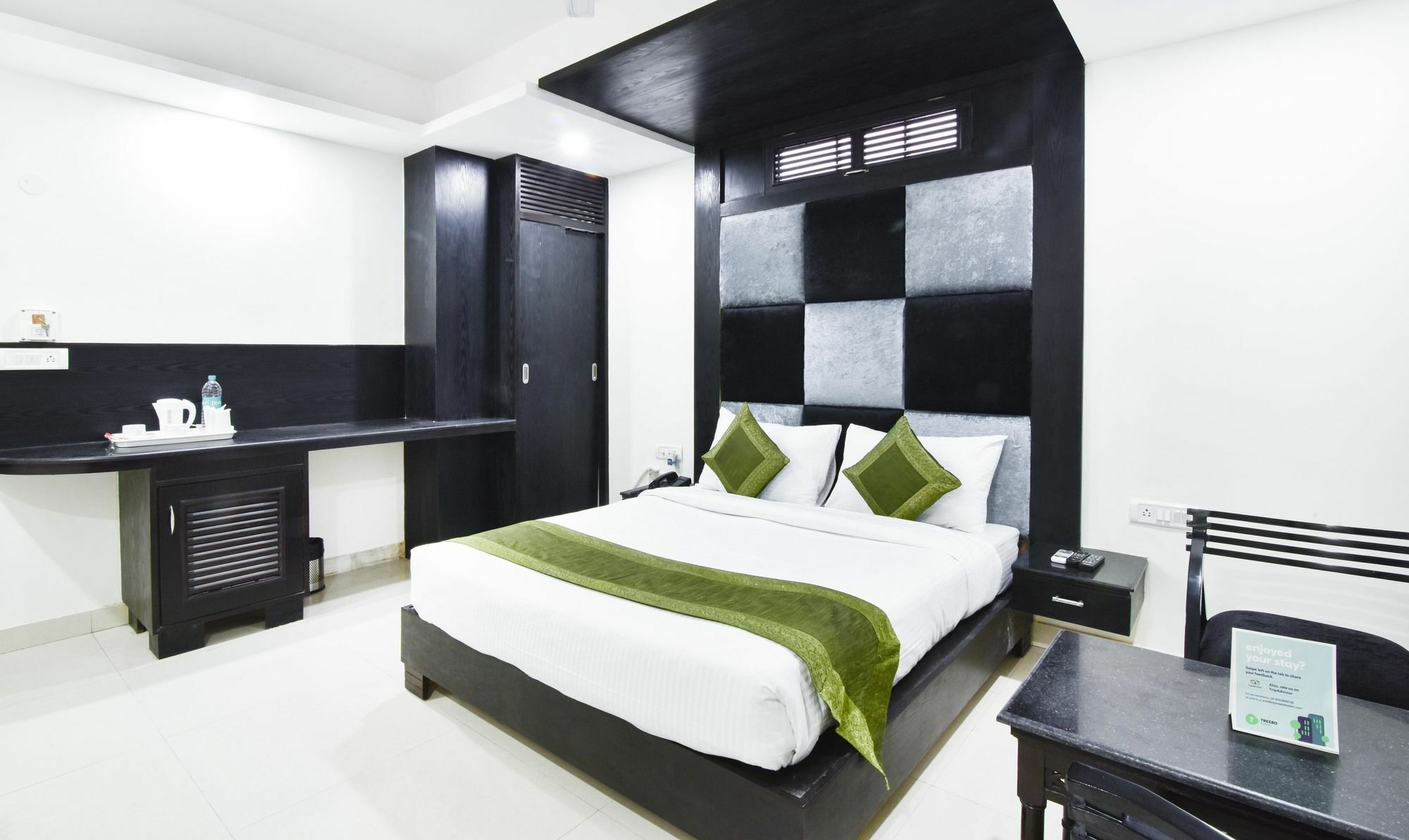 Treebo Mehar Castle Hotell Delhi  Exteriör bild